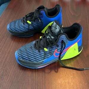 Nike LeBron Witness 6 sneakers